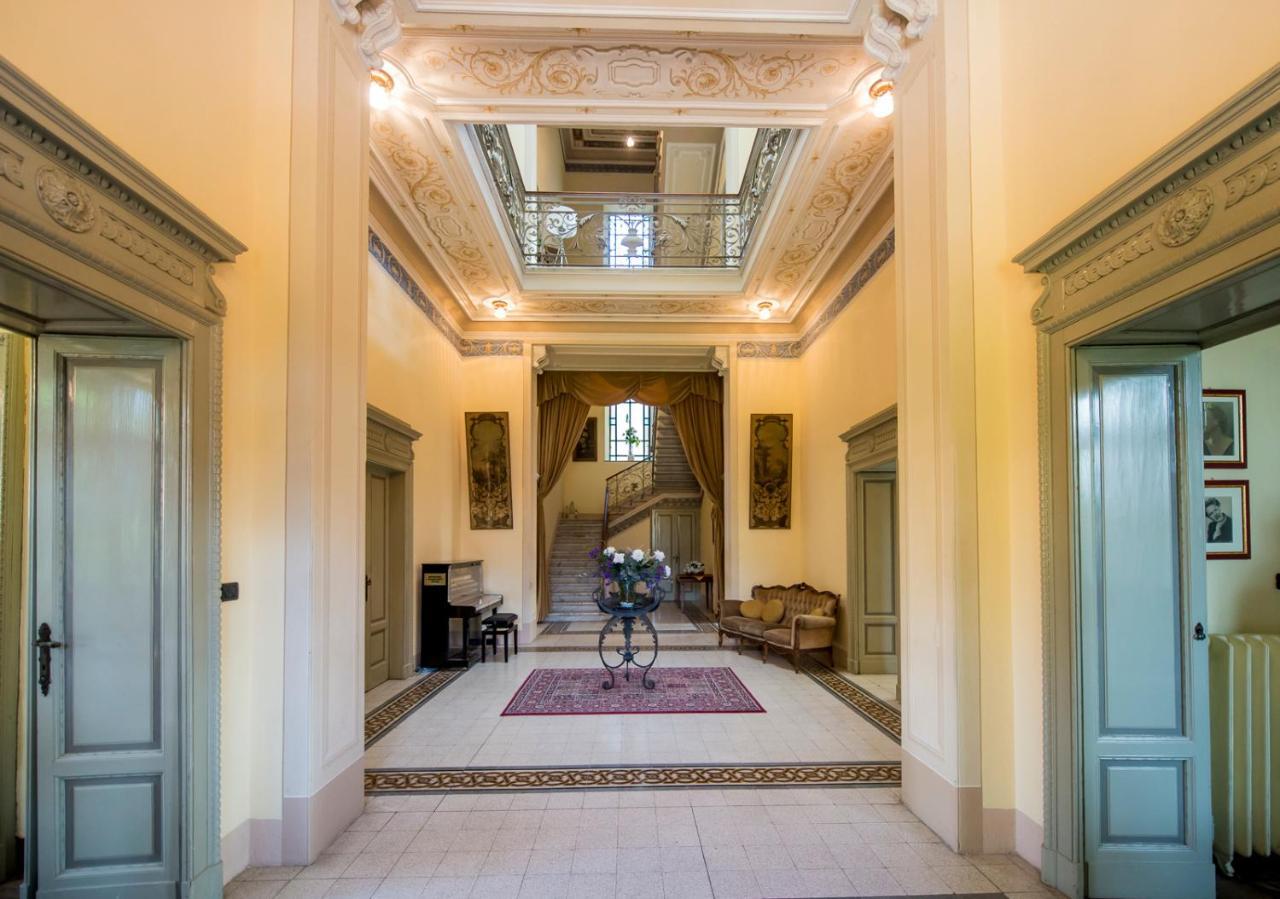 Villa Confalonieri Mandello del Lario Rum bild